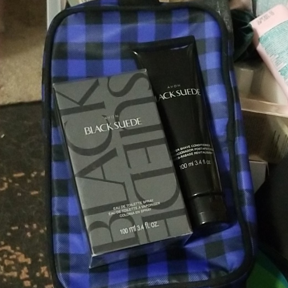 Black suede after shave kit